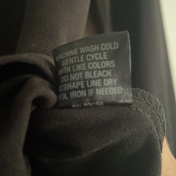 Black top from Supply and demand - Picture 4 of 5